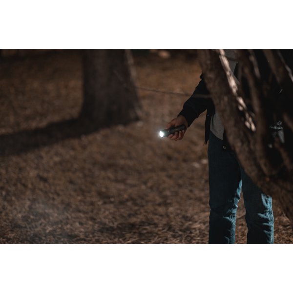 NEBO Newton Lygte alkaline 500 lumen - 3xAAA - 2263171