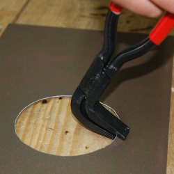 STUBAI falstang 90&deg; 18 mm PVC m/gennemstukket led