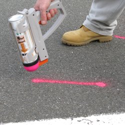 SOPPEC/MERCALIN holder plast til mrkespray 500 + 600 + 750 ml. - 1690313