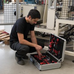 PEDDINGHAUS v�rkt�jskuffert i alu med 128 dele v�rkt�j