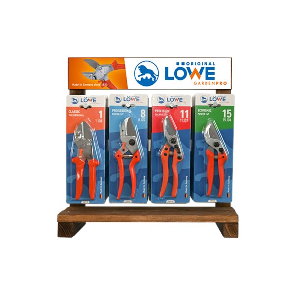 L&ouml;we display med 4 kroge